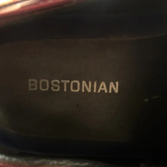 Bostonian Dark Burgundy Men's Oxfords - Picture 2 of 11